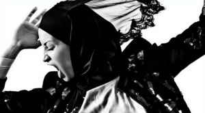 mylusciouslife - Noor DIzar 2010 hijab headscarves.JPG